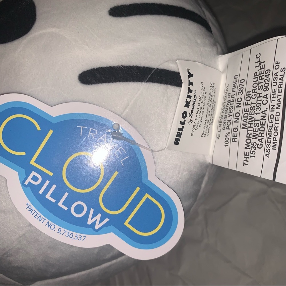 Hello Kitty pillow - Picture 9 of 11